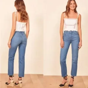 Reformation Jeans "Cynthia High relaxed" in Mykonos Blue Denim Jeans US26 thumbnail 3