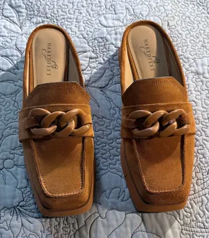 ☀️Naked Feet Elect Camel Suede Chain Platform Loafer Mules Sz 8🧡 thumbnail 1