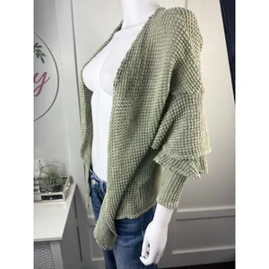 Beautiful Women’s Cardigan Size S thumbnail 2