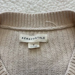 Aeropostale Cropped Ribbed Knit V-Neck Pullover Sweater Coastal Grandmother Fall thumbnail 2