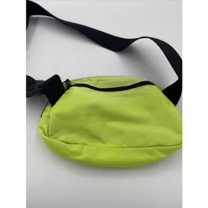 Lululemon Everywhere Belt Bag 1L Highlight Yellow -see Pics thumbnail 4