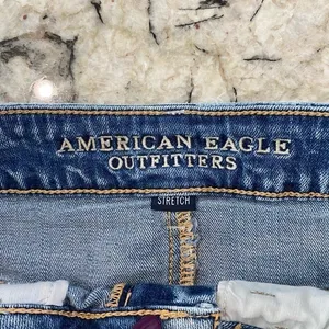 American Eagle High-Rise Shortie‎ Jean Short Size 6 thumbnail 5