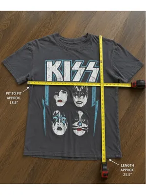 KISS‎ Band Tee Small Gray Distressed Graphic Rock T-Shirt 2020 100% Cotton thumbnail 6