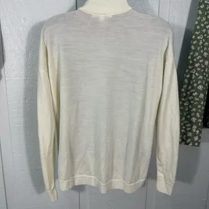 Uniqlo Crew Neck Wool Off White Sweater Size Medium EUC thumbnail 5