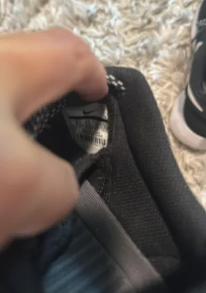 Nike Shoes thumbnail 4