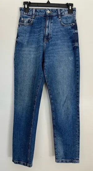 Zara‎ Jeans Size 2 Distressed EUC thumbnail 1