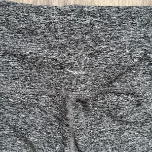 Beyond Yoga x Peloton Charcoal Leggings Mid Rise 25” Size Small Spinning thumbnail 4