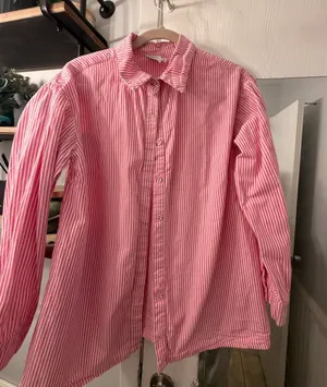 Princess Polly Pink & White Striped Button-Down Shirt thumbnail 1