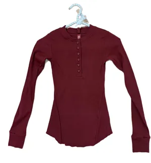 SKIMS Size XXS Cotton Rib Long Sleeve Henley Sangria Ribbed Shirt NWT thumbnail 1