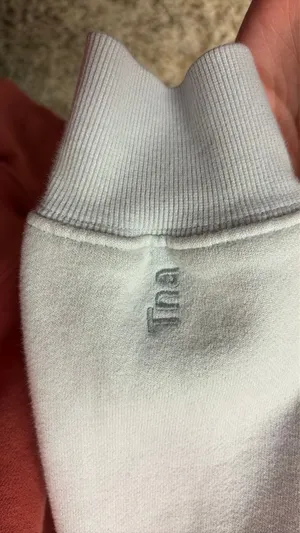 Aritzia TNA Sweatshirt Cozy Fleece thumbnail 3