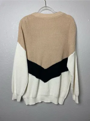 Neutral Colorblock Chevron Crewneck Sweater - Beige, Black & White Size L thumbnail 7