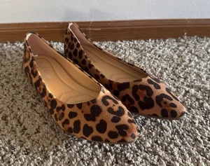 NWOT J. Mark Women's leopard print Pointed Toe Slip-On Flats‎ Size 10 thumbnail 1