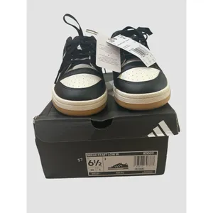 Adidas Women’s Sneakers Shoes Break-start Low Size 6.5 Black & White NIB thumbnail 4