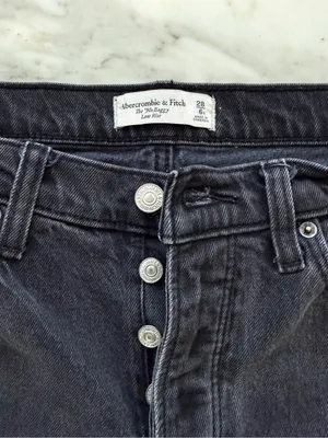 Abercrombie & Fitch Baggy Low-Rise Washed Black Jorts • Sz 28/6 thumbnail 4