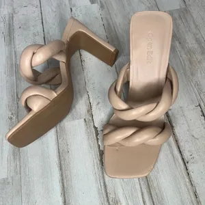 Open Edit Remmy Twist Heeled Sandals Women’s Size 6.5M Beige Heel Shoes thumbnail 3