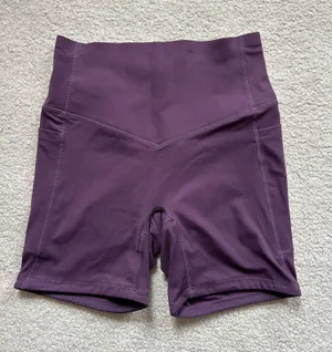 Halara no front seam biker shorts thumbnail 1