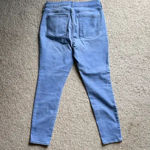 Old Navy Sky Blue Skinny Jeans – Women’s Size 12 thumbnail 3