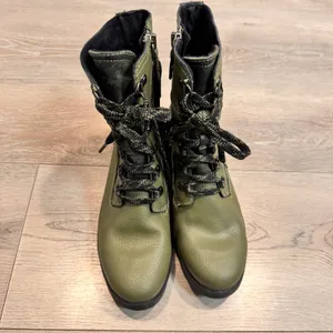 Sorel Emelie Conquest Olive Green Camo Lace Up Zip‎ Combat Boots Size 5 thumbnail 14