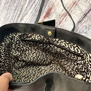 Marc Jacobs Black Saffiano Leather Luggage Tag Tote Bag thumbnail 10
