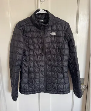The North Face women's Thermoball Eco black puffer jacket size small thumbnail 1