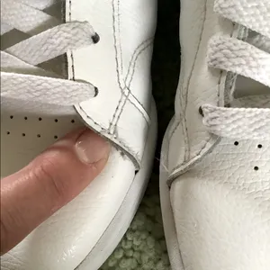 ADIDAS leather sneakers 👟👟 thumbnail 8