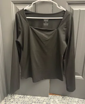 Amazon Trendy Queen Womens Long Sleeve Shirts Square Neck Going Out Crop Tops Fashion Y2k Workout Clothes Fall Outfits 2025 thumbnail 1