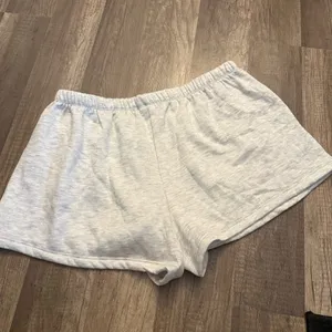 NWT Always You Gray Lounge Shorts Size M thumbnail 2