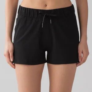 Lululemon On the Fly Short Woven 2.5" in Black Size 10 thumbnail 1