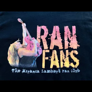 Miranda Lambert T thumbnail 3