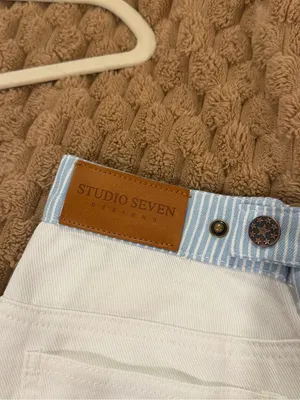 Studio seven designs Jodie Jeans white with blue trim thumbnail 7