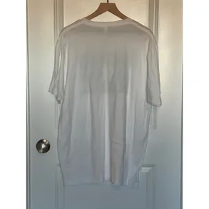 Graphic Tee Womens White Short Sleeve "Somebodys Broke Mama" Print thumbnail 4