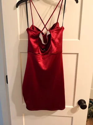 Windsor Red Homecoming Dress Satin thumbnail 2
