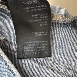 BDG Urban Outfitters Girlfriend Shorts 28 Light Blue Cotton Denim‎ Raw Hem thumbnail 4