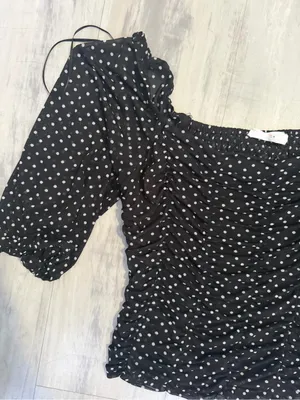 Elodie Black Polka Dot Ruched Puff Sleeve crop Top thumbnail 3