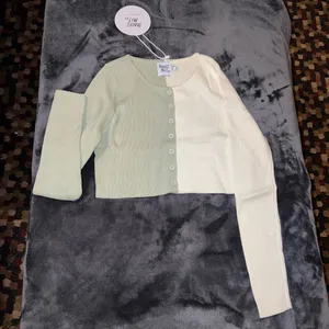 Princess Polly Mateo Top in Green Size 0 New with tag thumbnail 7