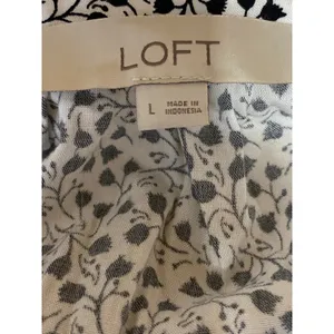 Ann Taylor Loft Black White Floral Tie Neck Long Sleeve Peasant Blouse Top Sz L thumbnail 5