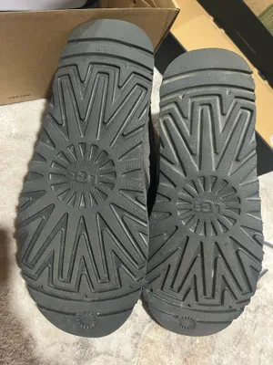 UGG Neumel Boots Grey Suede thumbnail 4
