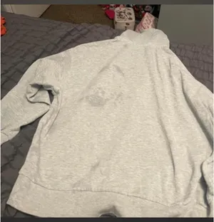 H&M Sweater thumbnail 3