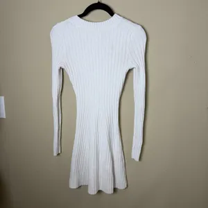 HOLLISTER Cream Sweater Dress Skater Fit and Flare Size Small thumbnail 6