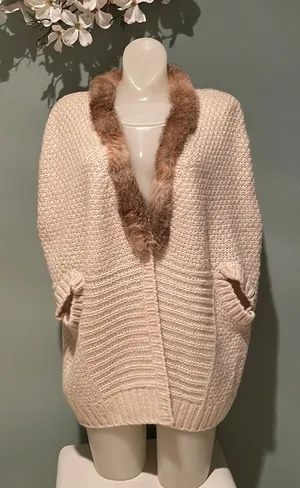 Vintage Fur Trim Cream Knitted cardigan thumbnail 1