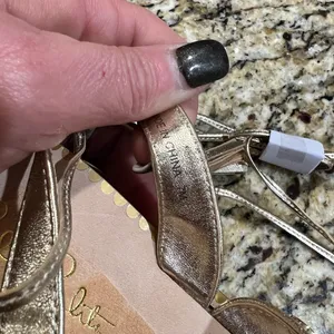 COPY - Lilly Pulitzer Aileen sandals size 7 thumbnail 6