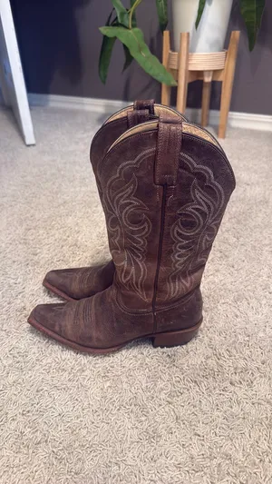 Shyanne Women’s Loretta Western Snip Toe Boots thumbnail 3