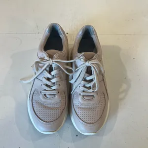 EVERLANE- The Trainer Sneaker Tan Size 9 thumbnail 2