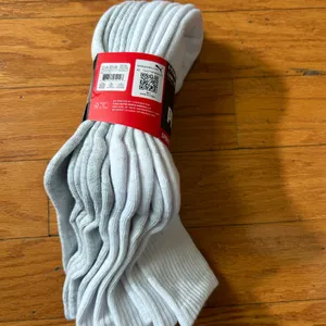 NWT Puma women cushioned Low Crew Socks 6 Pairs thumbnail 2