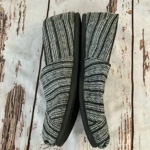 TOMS BLACK‎ WHITE SILVER METALLIC SLIP ONS thumbnail 4