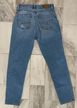 American Eagle Mom Jeans thumbnail 3