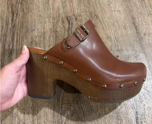 True Craft Clogs Heeled thumbnail 8