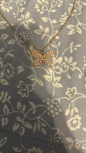 A pink rhinestone necklace Gold thumbnail 3