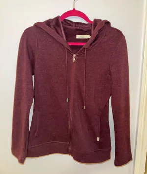 UGG Sweater thumbnail 1