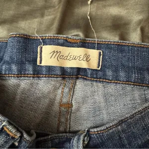 Madewell 9" High Rise Skinny Jeans size 27 medium wash blue jeans thumbnail 7